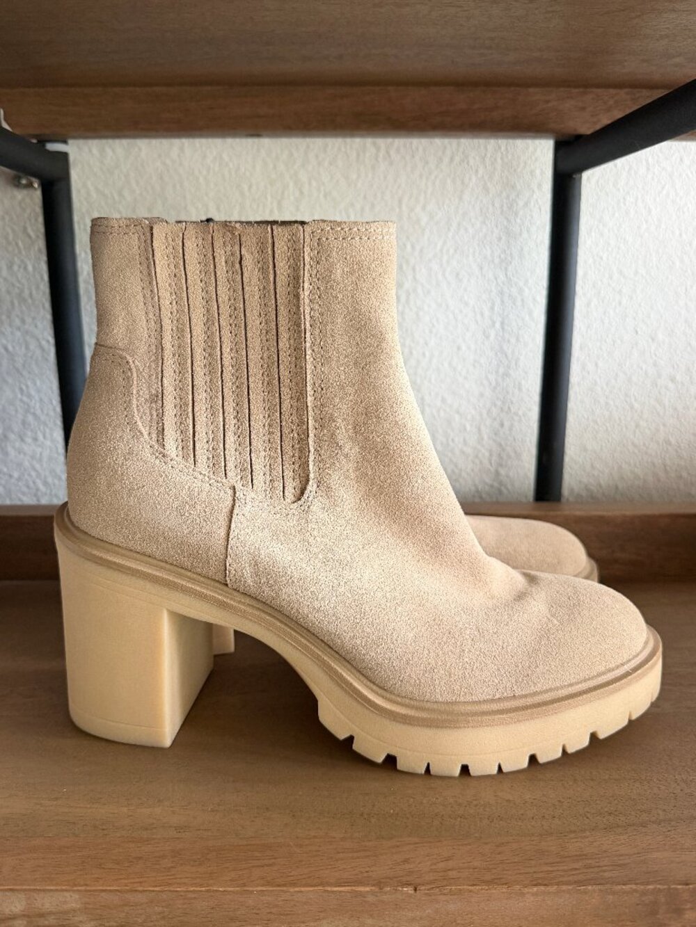 DOLCE VITA tan suede booties with lug sole NWT 9.5